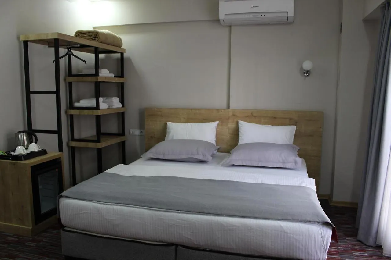 Mojo Otel 伊兹密尔