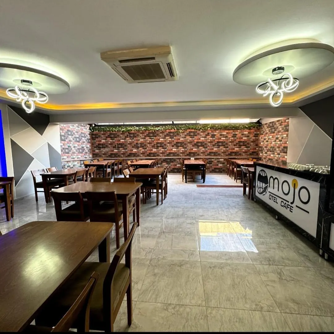 Mojo Otel 伊兹密尔 3*,